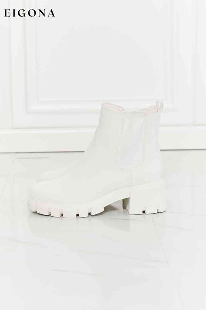 Work For It Matte Lug Sole Chelsea Boots in White Melody Ship from USA Shoes womens shoes
