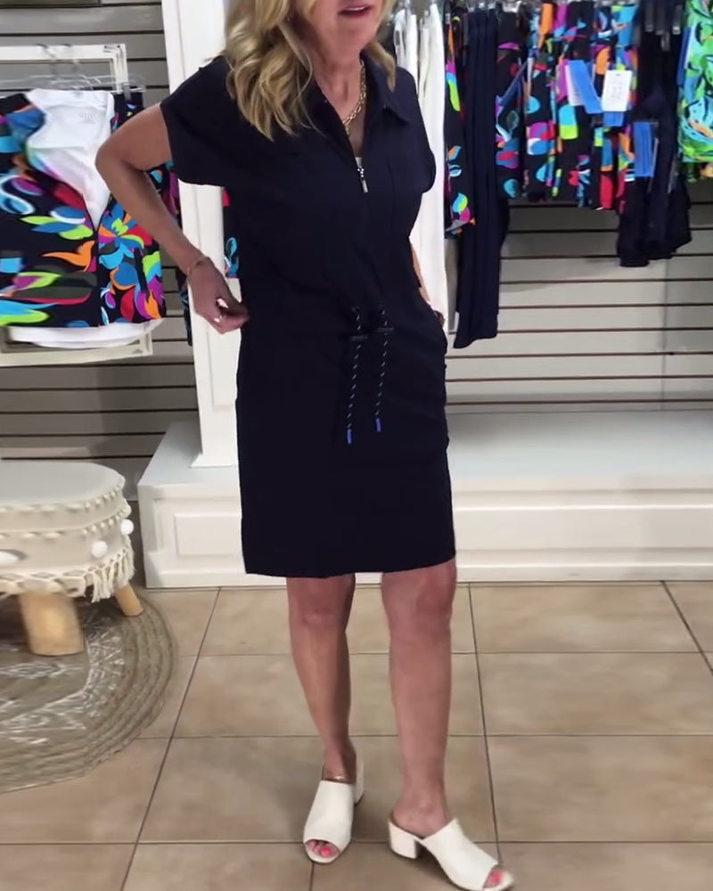 Sportliches Polokleid mit halbem Reißverschluss und Kordelzug