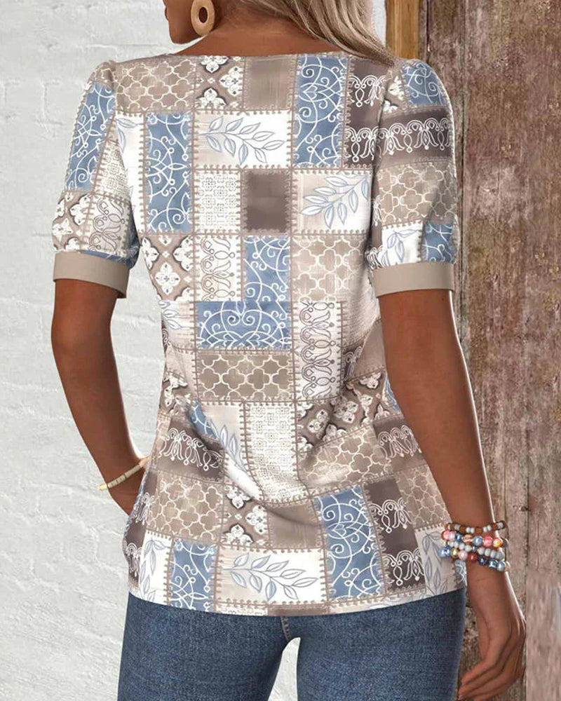 Off-Shoulder Puzzle Print Short-Sleeved T-Shirt