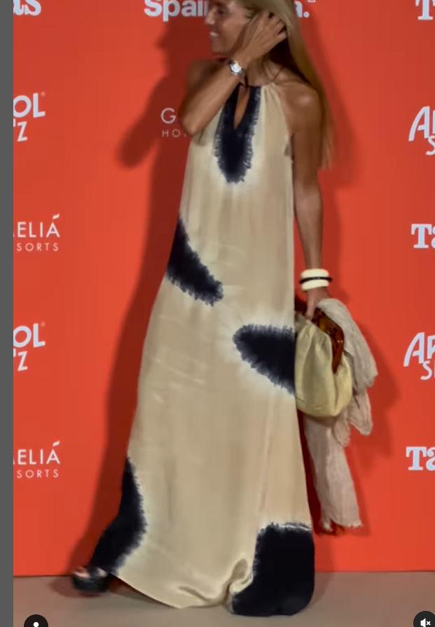 Abito senza maniche con scollo all'americana sfumato