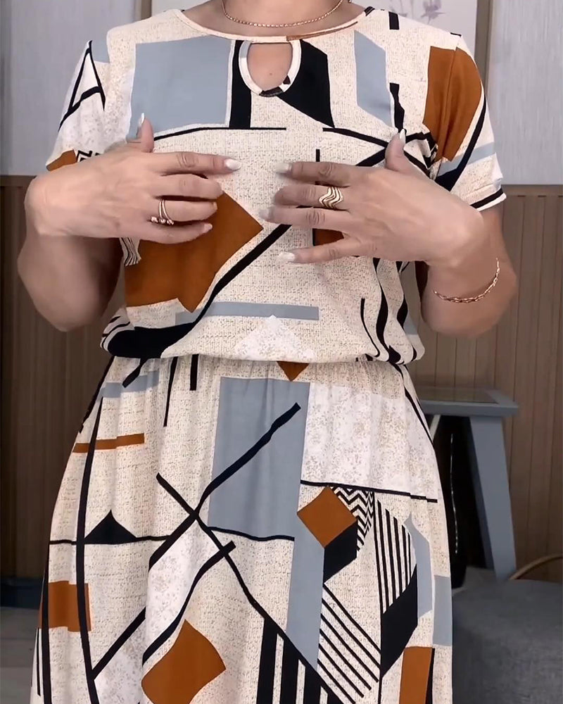 Abito girocollo floreale a maniche corte