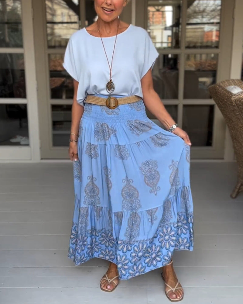 Saia plissada em patchwork colorido