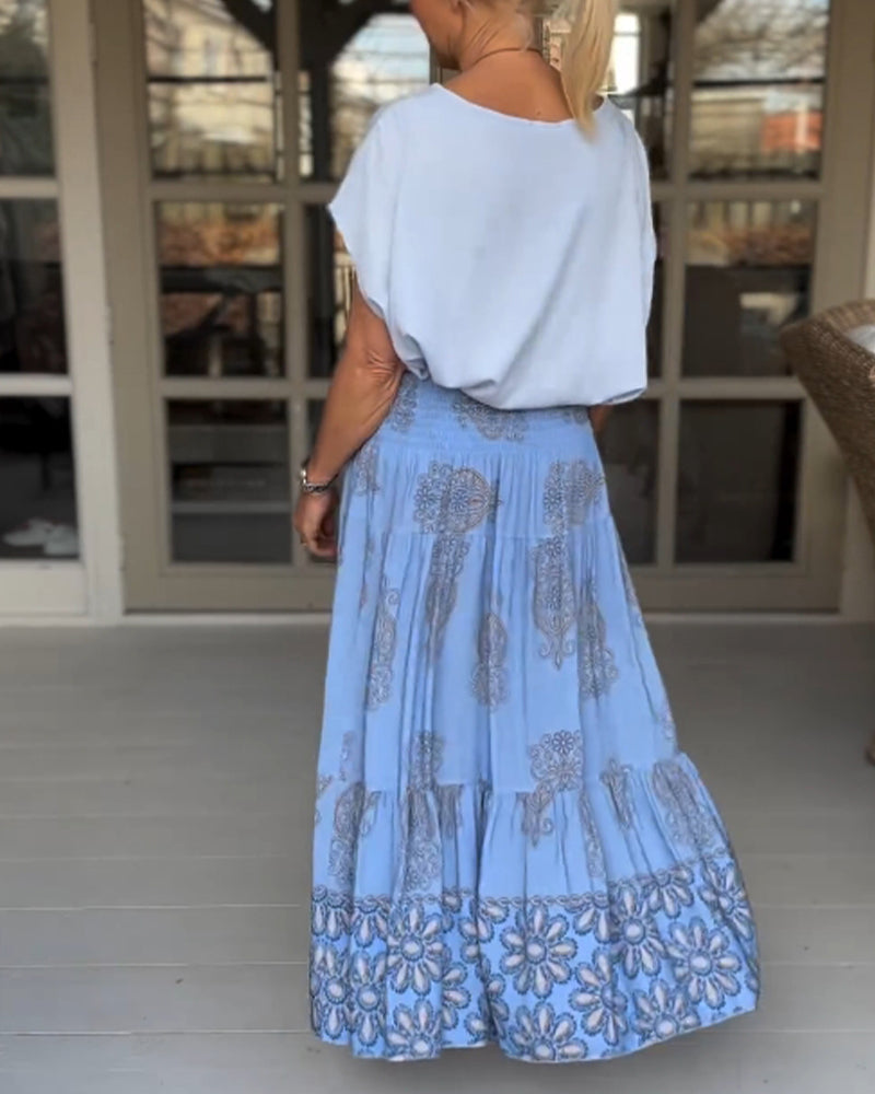 Saia plissada em patchwork colorido