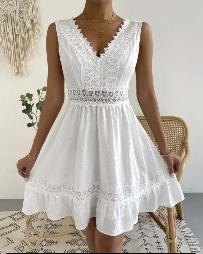 Solid Color Lace Backless Dress