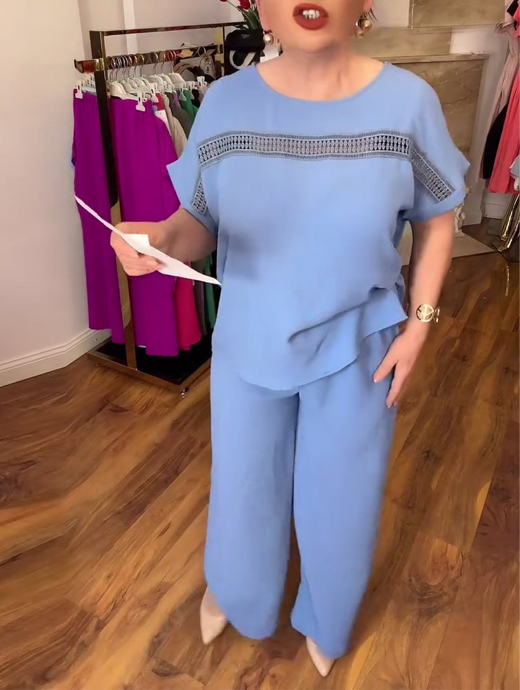 Completo casual con scollo rotondo e maniche a balze