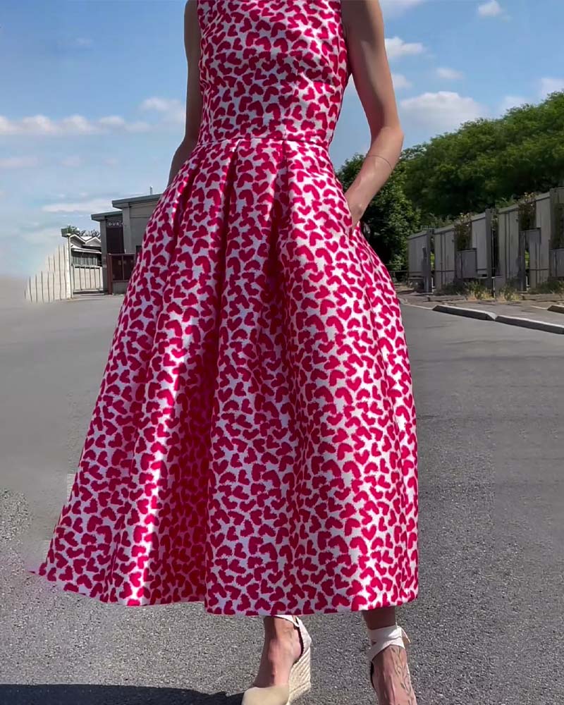 Heart print sleeveless elegant dress