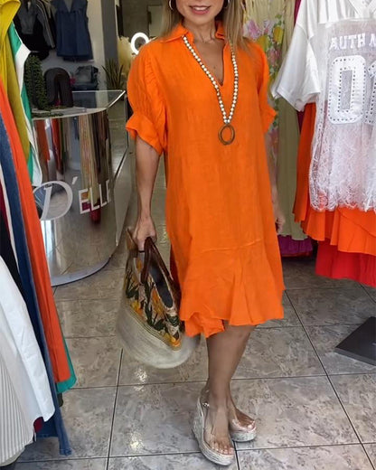 Abito casual a trapezio con maniche corte e revers