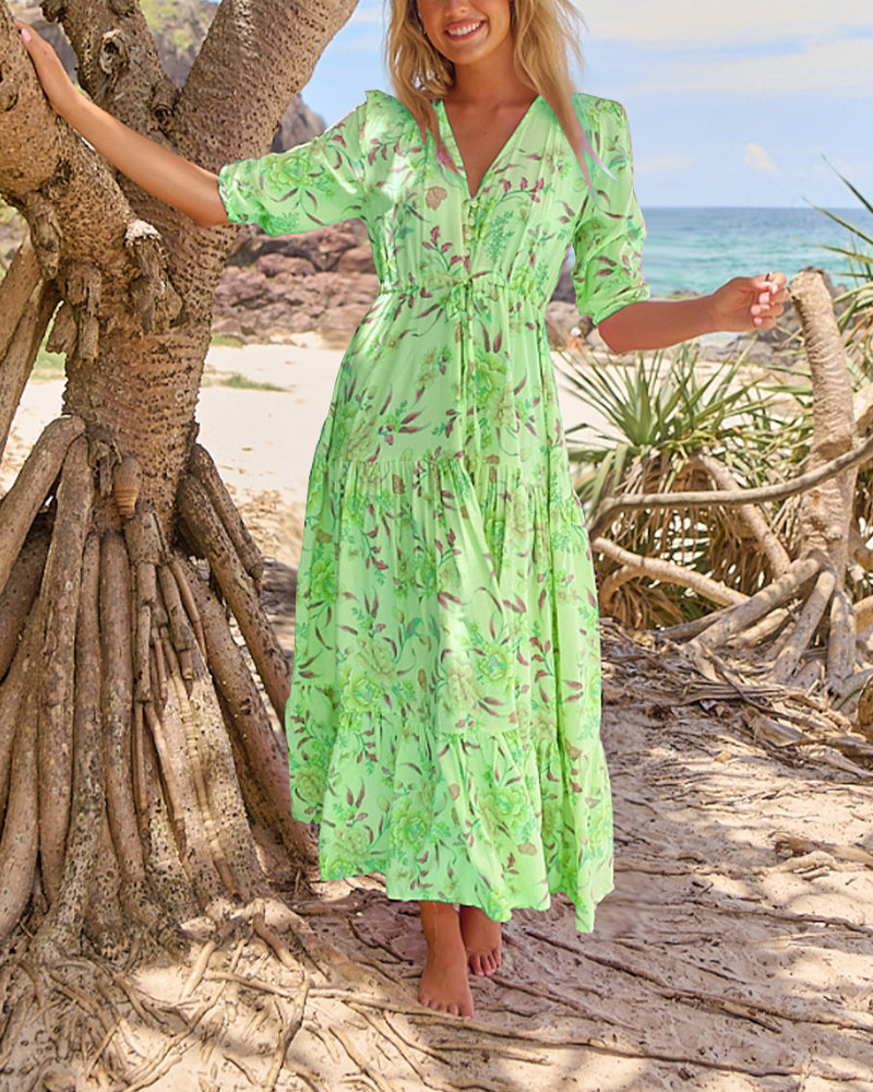 Kurzarmkleid mit V-Ausschnitt und Blumenmuster