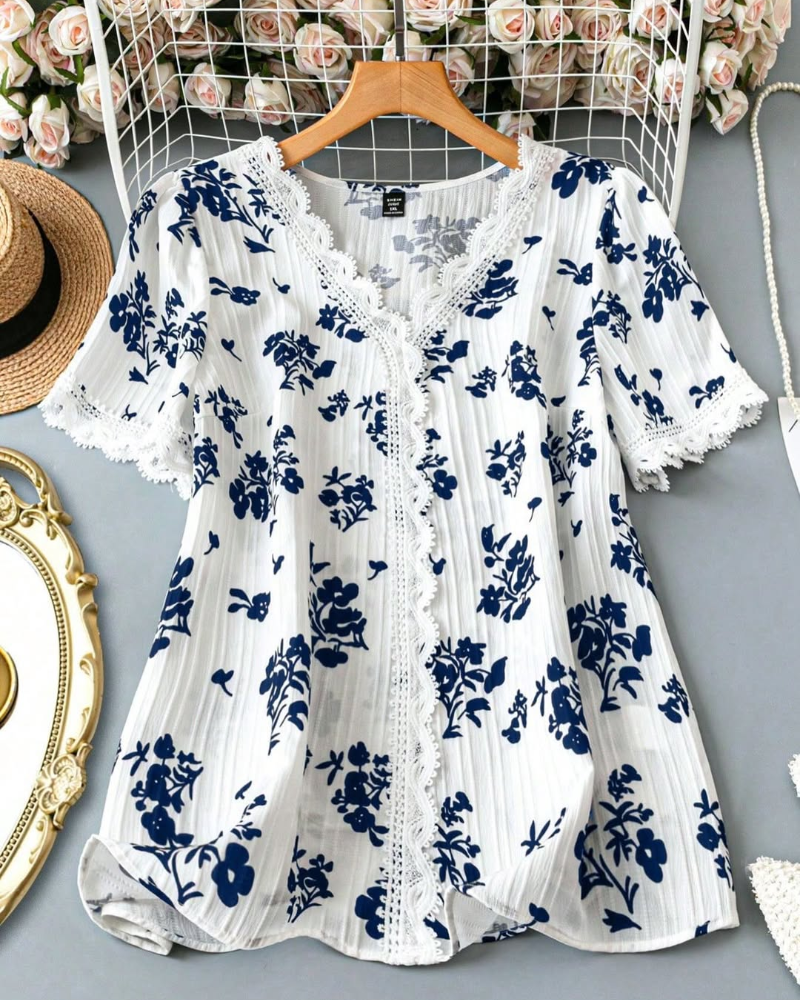 Short-Sleeved Fresh Floral Blouse