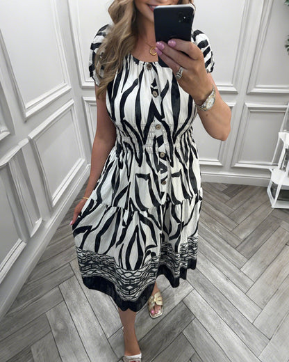 Button Design Geometric Short Sleeve Dress