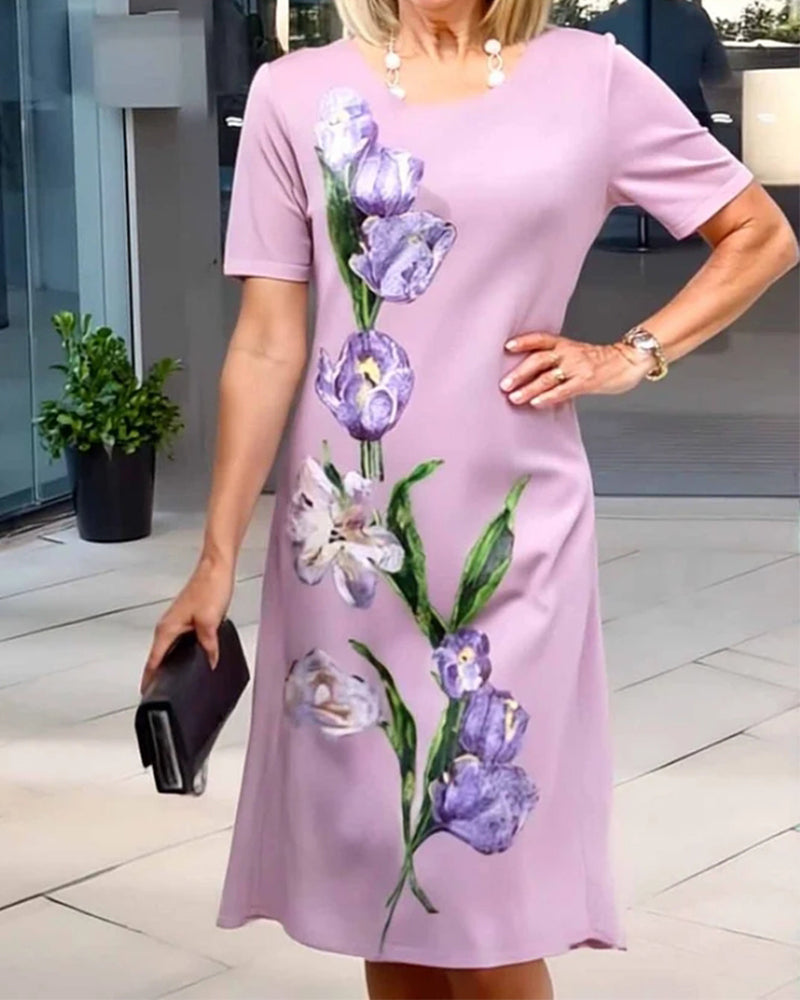 Lässiges Etuikleid mit Rundhalsausschnitt und Blumenmuster