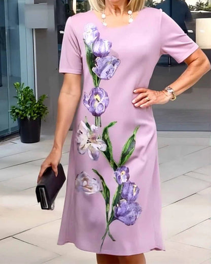 Lässiges Etuikleid mit Rundhalsausschnitt und Blumenmuster