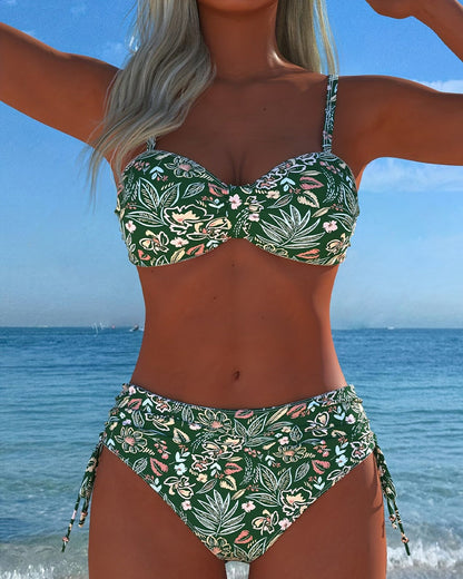 Floral-Parted String Bikini