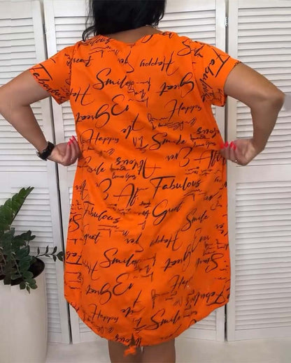 Abito a maniche corte con scollo tondo e scritta