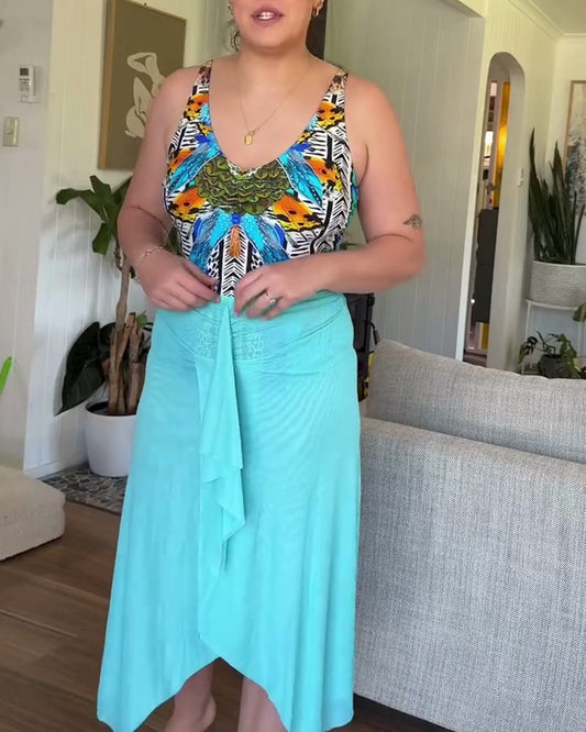 Costume da bagno intero con stampa e lacci sulle spalle da donna e set di pareo