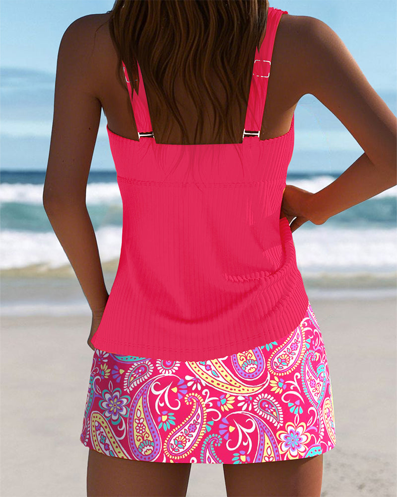 Costume da bagno con gonna a righe senza maniche