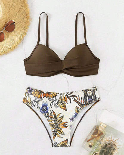 Bikini a triangolo stampato con spalline sottili