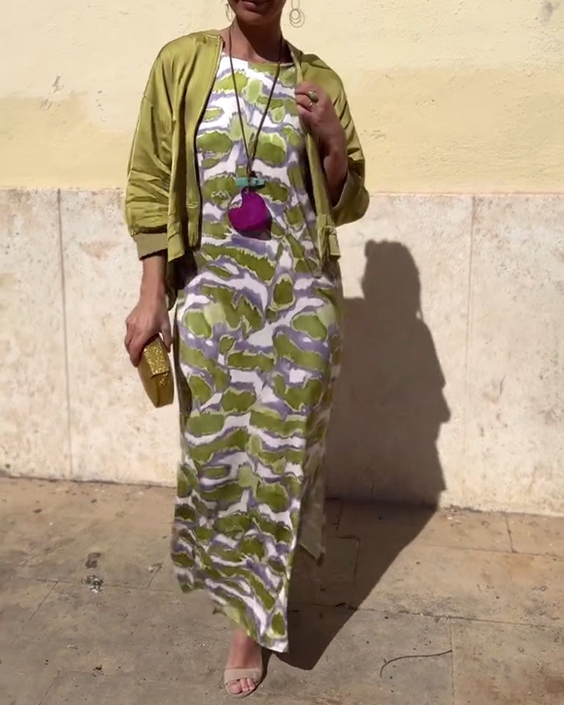 Completo abito e cappotto stampato senza maniche