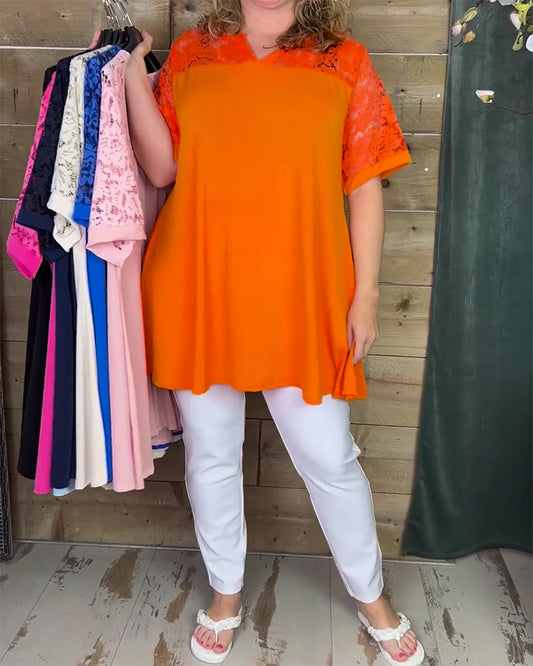 Camicetta con scollo a V e pannello in pizzo