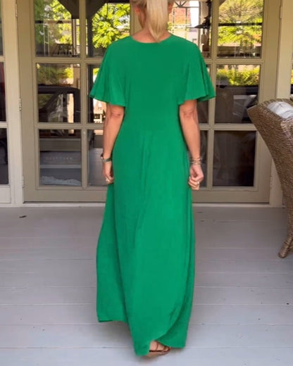 Elegant, pleated maxi dress with a deep V-neckline and batwing sleeves casual dresses party dresses summer