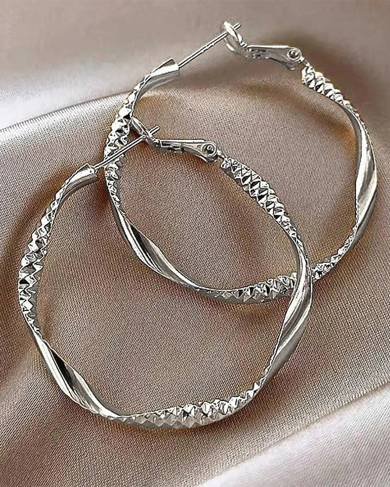 Minimalist Irregular Twist Hoop Earrings Elegant Textured Design 2024f/w jewelry spring summer