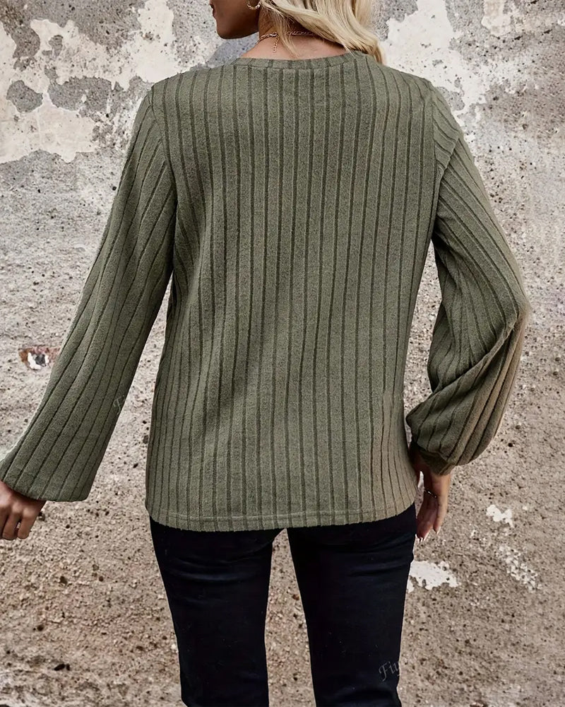 Geripptes Strickoberteil mit Leopardenmuster