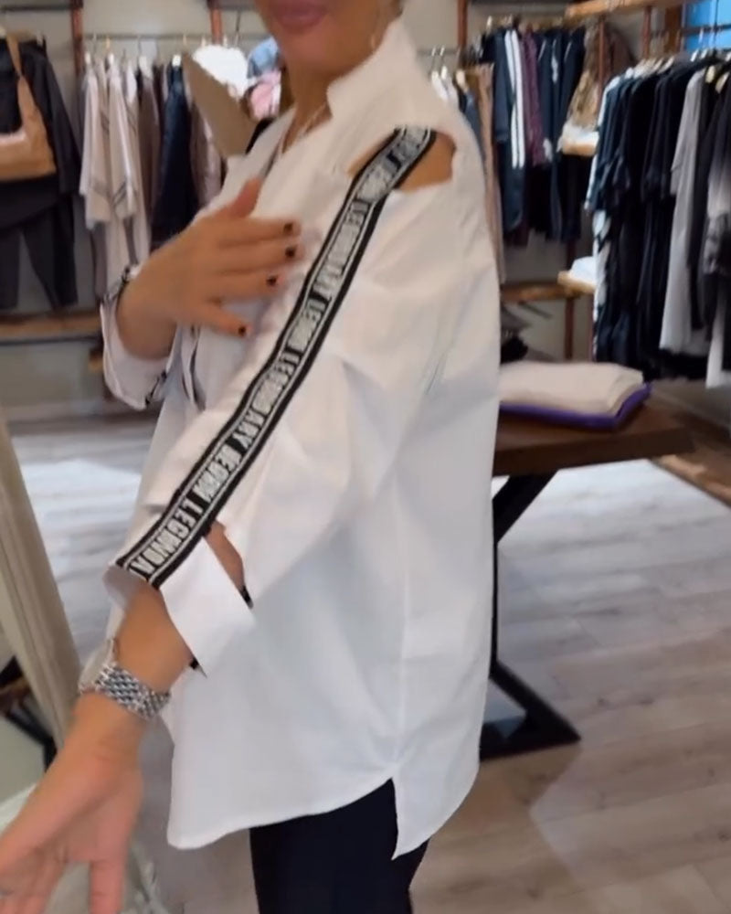 Camicetta a maniche lunghe con contrasto e spalle scoperte