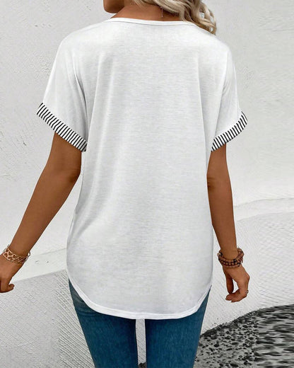 Blusa casual a righe con scollo a V e contrasto