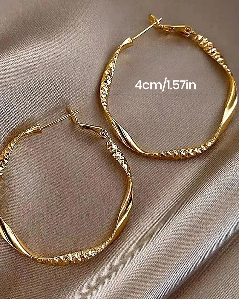 Minimalist Irregular Twist Hoop Earrings Elegant Textured Design 2024f/w jewelry spring summer