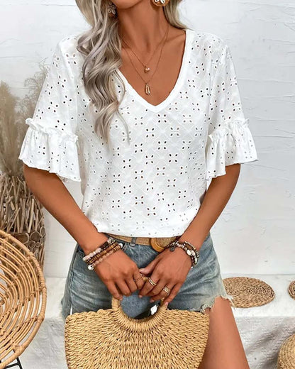 Nøkkelhull Ruffle V-Hals Bluse