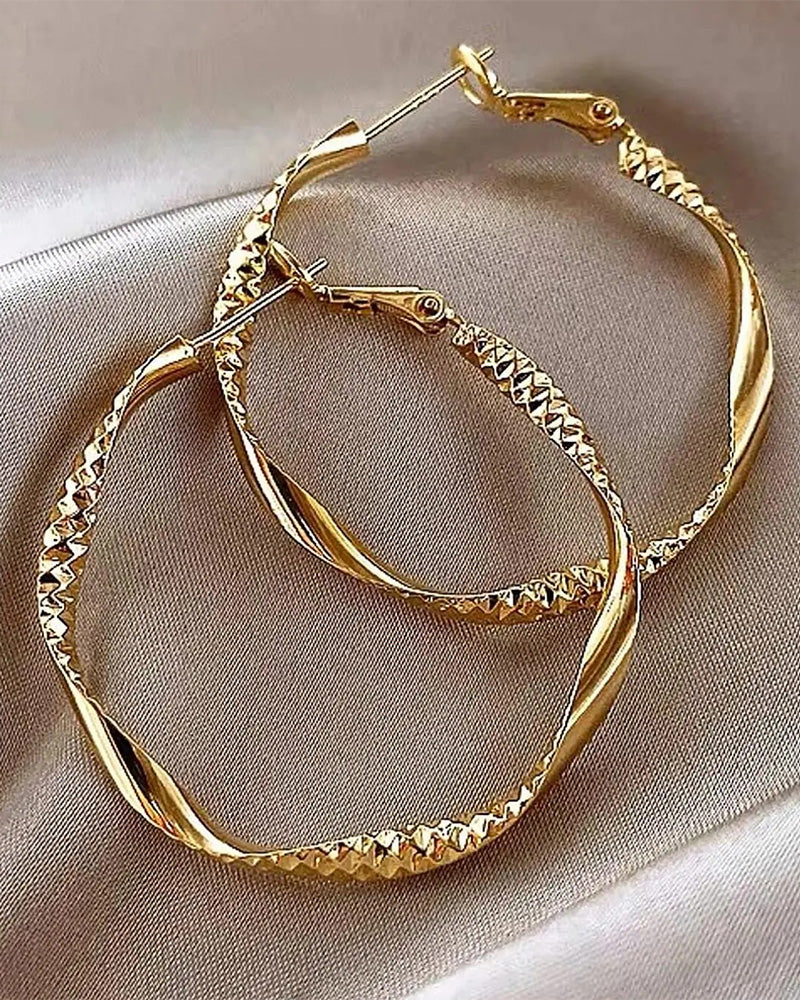 Minimalist Irregular Twist Hoop Earrings Elegant Textured Design 2024f/w jewelry spring summer