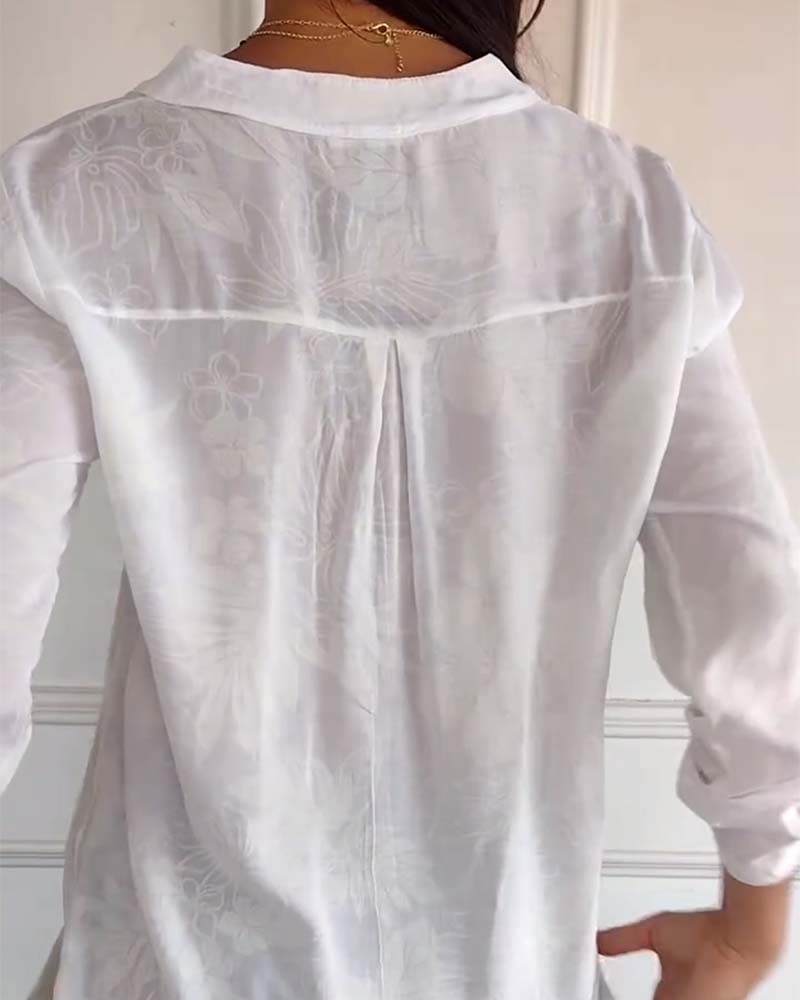 Top con stampa di foglie in patchwork di paillettes