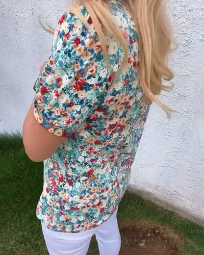 Short-Sleeved Floral Print Pleated Blouse