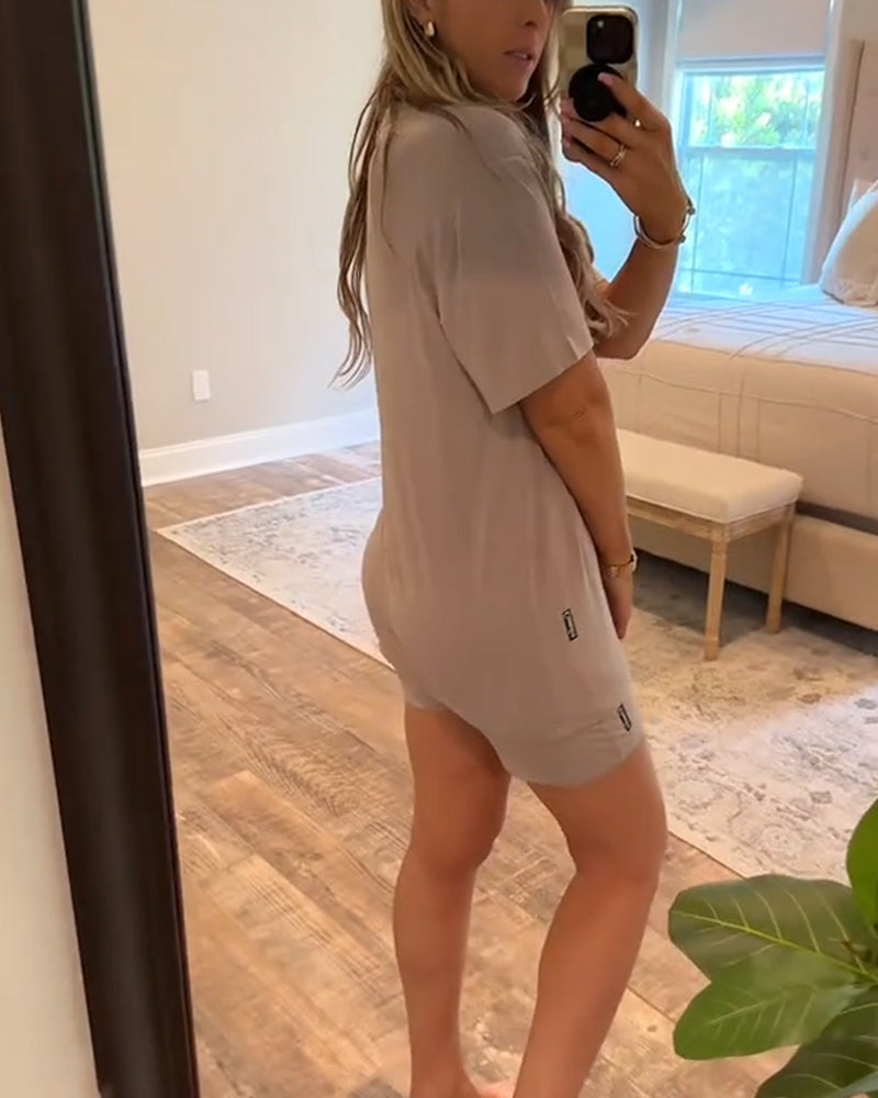 Completo sportivo a due pezzi con pantaloncini ad asciugatura rapida