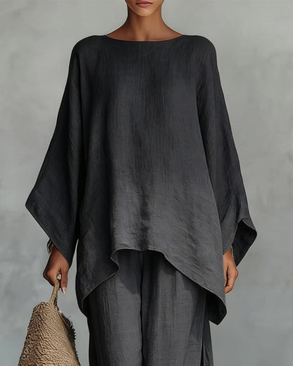 Solid color shirt and wide-leg pants suit