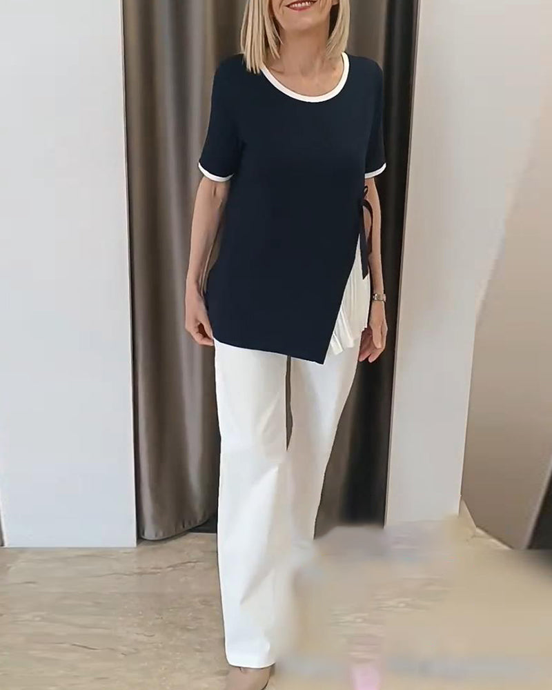 Crew Neck Contrast Pleated Blouse