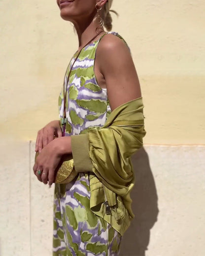 Completo abito e cappotto stampato senza maniche