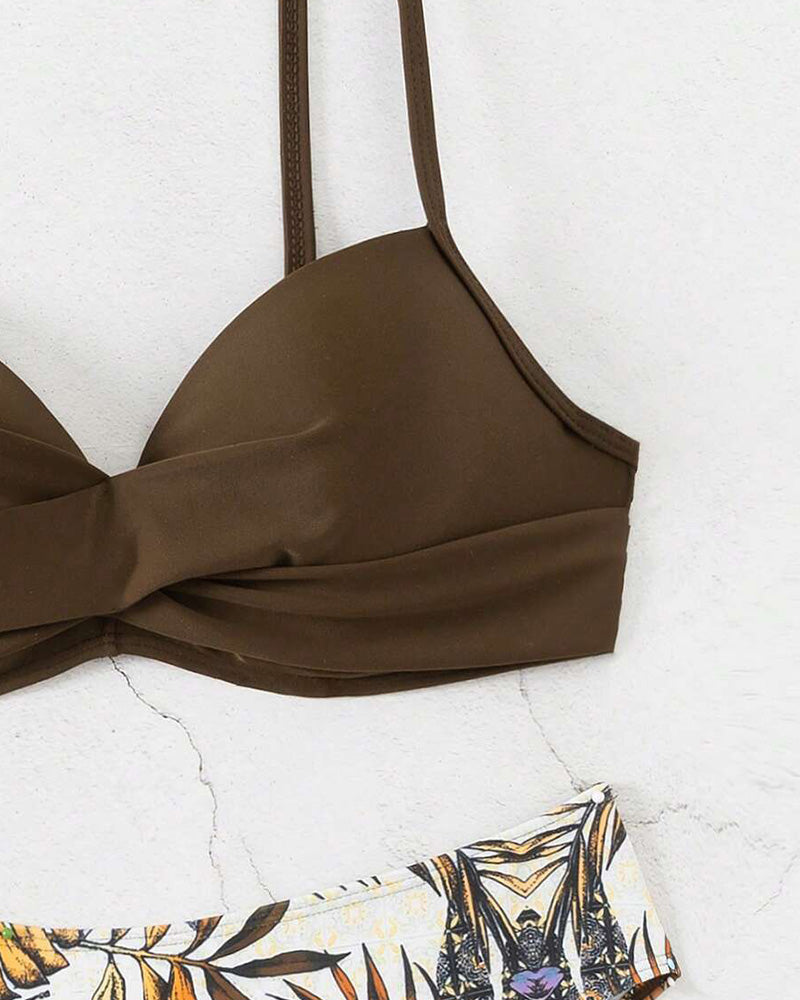 Bikini a triangolo stampato con spalline sottili