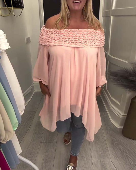 Camicetta alla moda a maniche lunghe con spalle scoperte