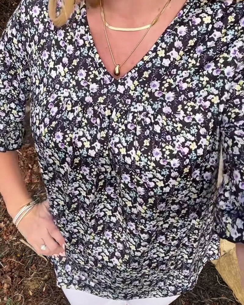 Half-Sleeved V-Neck Floral Blouse