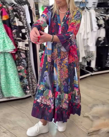 Swing-Kleid mit Trompetenärmeln und lockerem Print