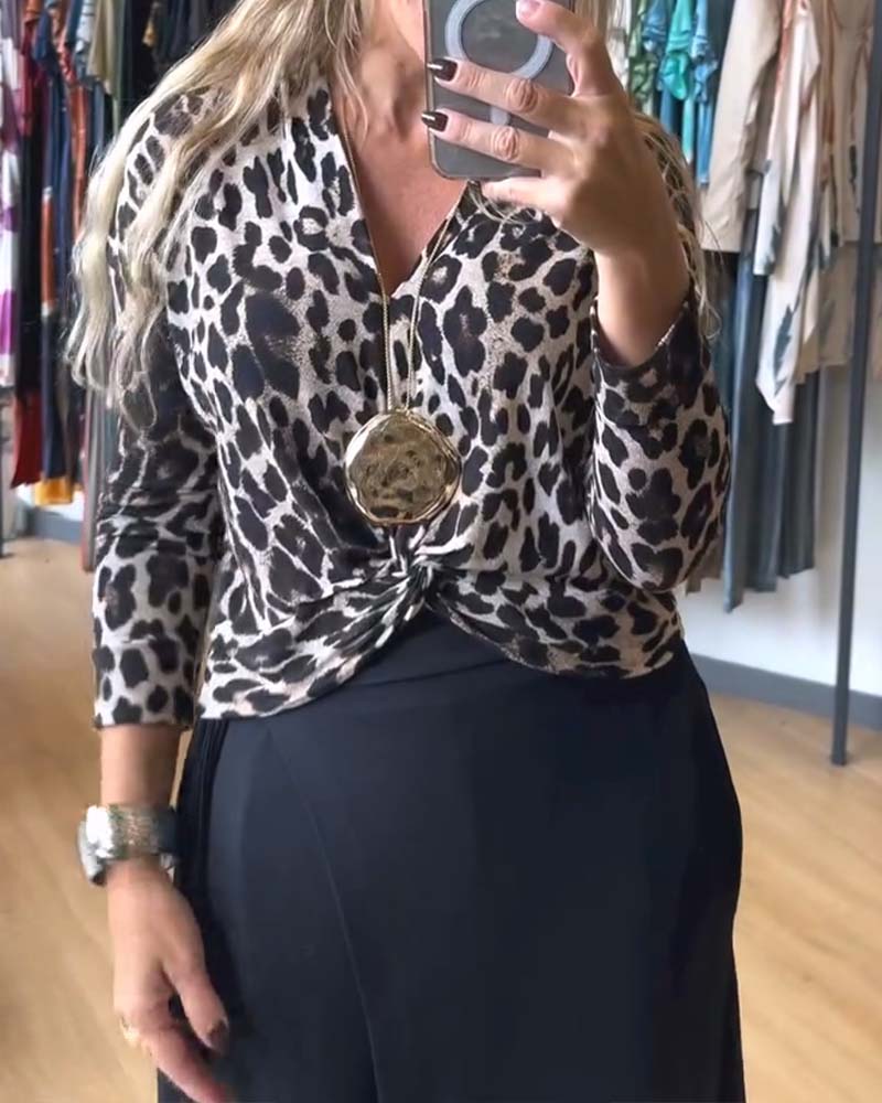 V-Neck Long-Sleeve Leopard Knot Top