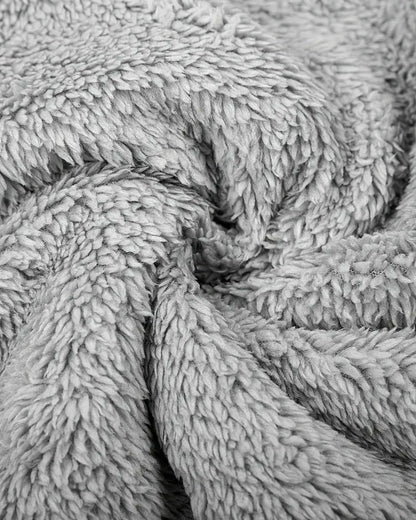 Tuta spessa e pelosa foderata in pile