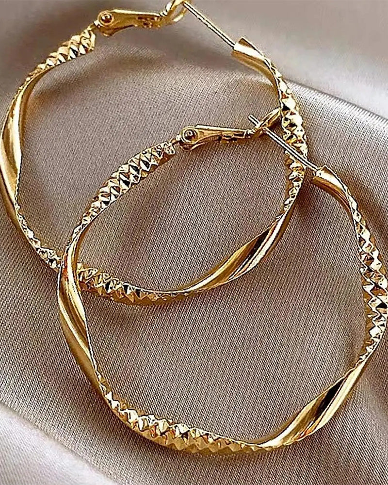 Minimalist Irregular Twist Hoop Earrings Elegant Textured Design 2024f/w jewelry spring summer