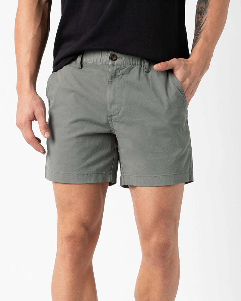 Pure Color Elastic Waist Casual Shorts
