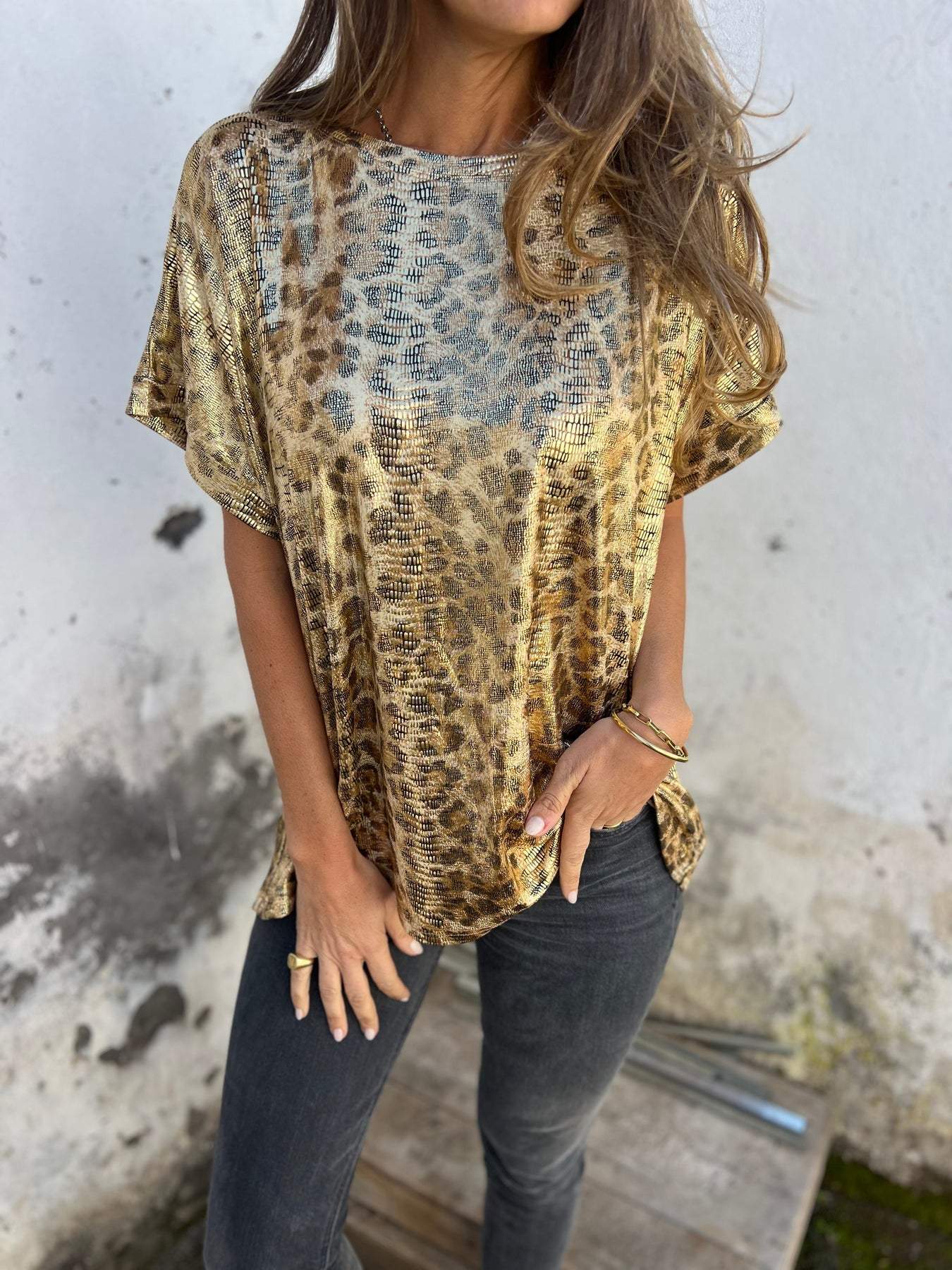 Women's Round Neck Short Sleeve Leopard Print Top tops